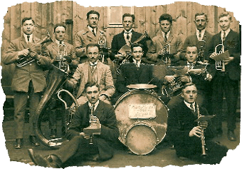 Dieses Bild hat ein leeres alt-Attribut; sein Dateiname ist 1925-1.png.